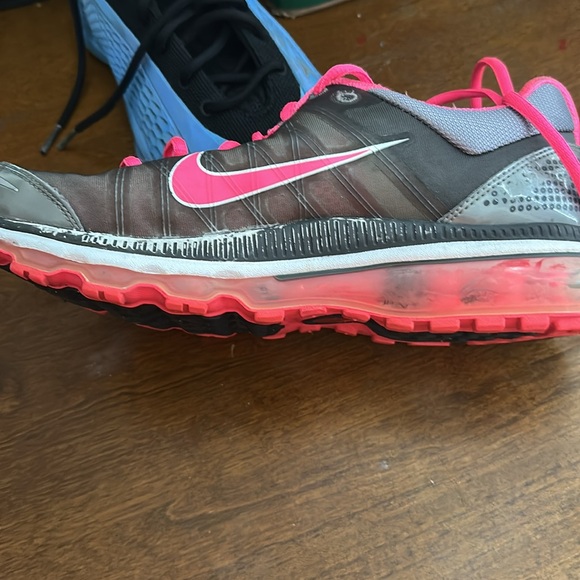 Nike Air Max, pink with gray,woman’s size 8.5, YOU NEED TO BUY INSOLES - Picture 6 of 10
